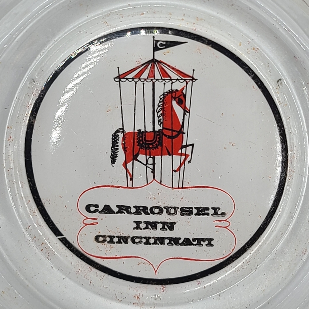 Vintage Carrousel Inn Cincinnati Ashtray Clear Glass Carousel Horse 4.5" - Picture 3 of 9